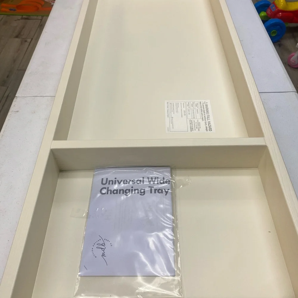 Million Dollar Baby Universal Wide Removable Changing Tray in Washed Natural